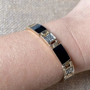 Chinese bracelet